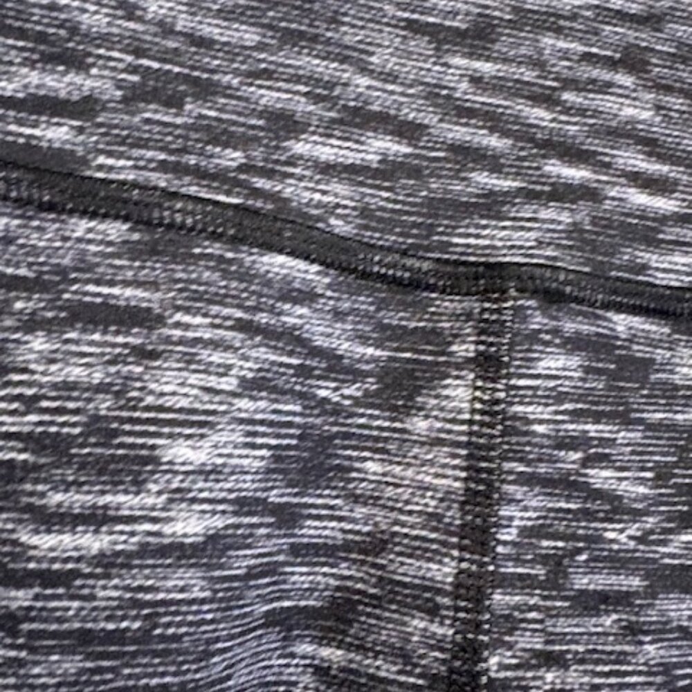 lululemon athletica Wunder Under Leggings Black/White, Size 6 - Picture 2 of 5
